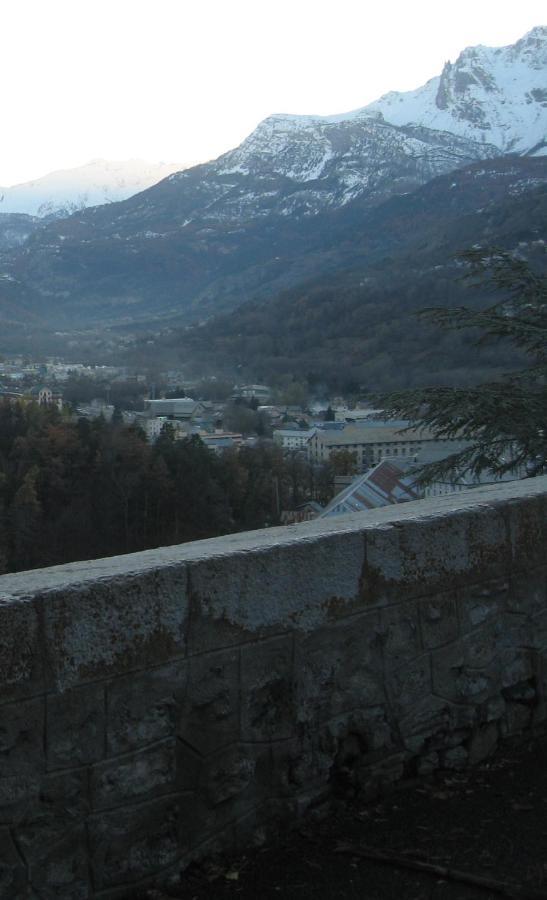 Appartement Au Depart Des Remontees Mecaniques - Briancon Eksteriør billede